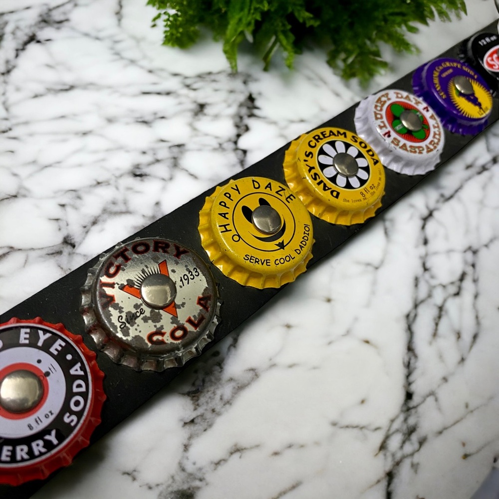 SOLD VTG 90s Little Earth Bottle Cap Waist Belt 🔥🦠👽 - Picture 5 of 14